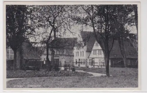 41596 Ak Wilster. Stadtpark. um 1930