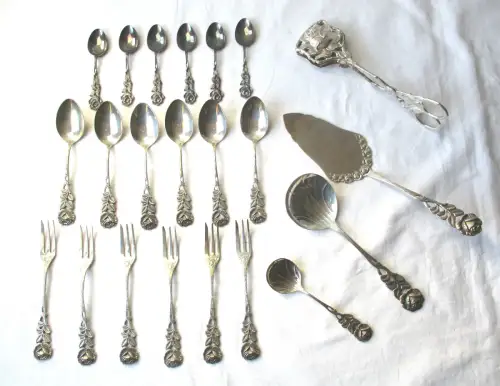 Prachtvolles Antiko 800 Silber Besteck-Set Hildesheimer Rose 22-teilig (109640)