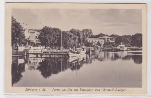 909368 AK Schwerin i. M. Partie am See mit Dampfern und Marstall-Anlagen. 1918