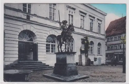 45922 AK Neuhaldensleben. Partie a.Markt m. Roland. 1926