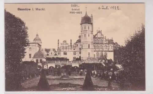 908768 AK Basedow in Mecklenburg. GRÄFL. Schloß HAHN-HAHN. 1922