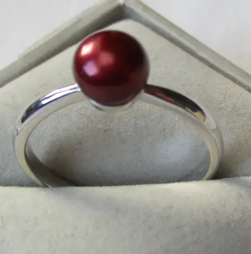 Perlenring aus 925er Sterlingsilber verfügt über eine rubinfarbene Perle(159730)