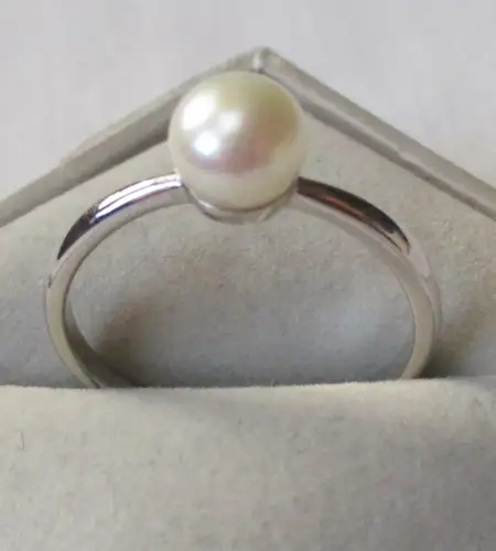 schlichter 925er Silber Damenring mit einer weißen Süßwasserperle (158175)