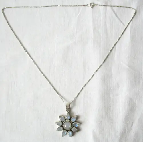 elegante 925er Sterling Silber Kette mit Blütenanhänger + Edelsteine (111975)