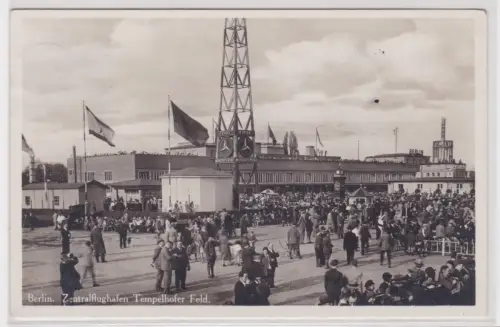 908656 Ak Berlin. Zentralflughafen Tempelhofer Feld. 1935