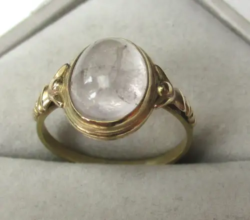 charmanter 333er Gold Damenring mit Jade Edelstein (142835)