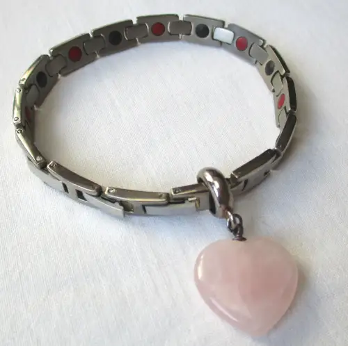 elegantes Titan Armband mit Herz Anhänger Charm (124225)