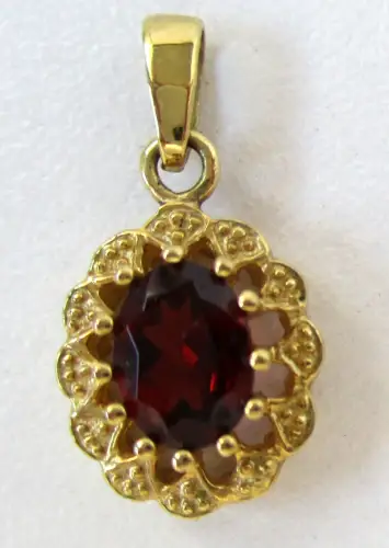 eleganter 333er Gold Damen Kettenanhänger mit schönem Granat (112524)