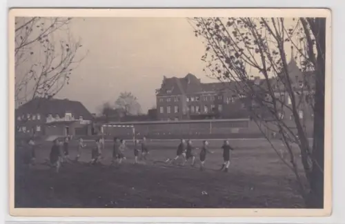74468 Ak Lazarett Dormagen a. Rh., Kinder spielen Fussball 1945
