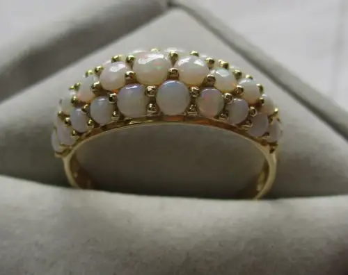 eleganter 585er Gold Damenring mit 29 schimmernden Opalen (168013)