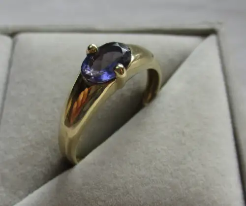 eleganter 333er Gold Damen Ring mit Amethyst Edelstein (164271)