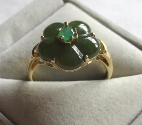 eleganter 585er Gold Ring in Blütenform mit Smaragd + Aventurin (157150)