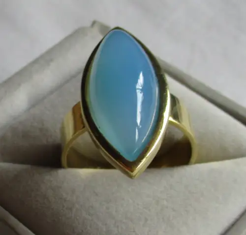 auffälliger 333er Gold Ring mit riesigem blauem Quarz Edelstein (114413)