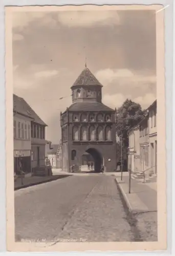 910253 Ak Ribnitz in Mecklenburg - Rostocker Tor, Straßenansicht 1941