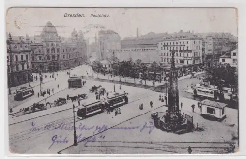 909936 Feldpost AK Dresden - Postplatz mit Modewarenhaus Robert Bernhardt 1918