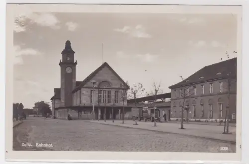 56963 Foto Ak Zeitz Bahnhof 1932