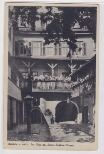 909479 Ak Weinar in Thüringen Im Hofe des Kirms-Krakow-Hauses um 1960