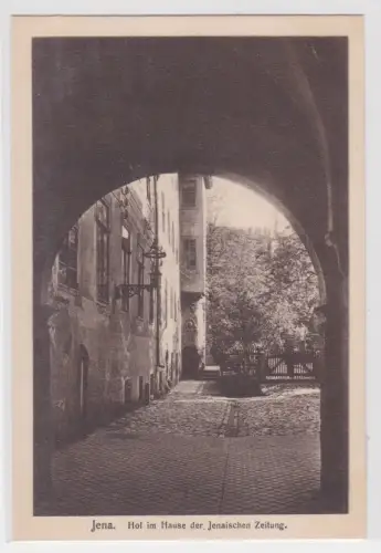905759 AK Jena.Hof im Hause der Janaische Zeitung. um 1930