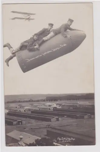 910244 Fotomontage AK Donnerwetter festhalten Leipzig in Sicht