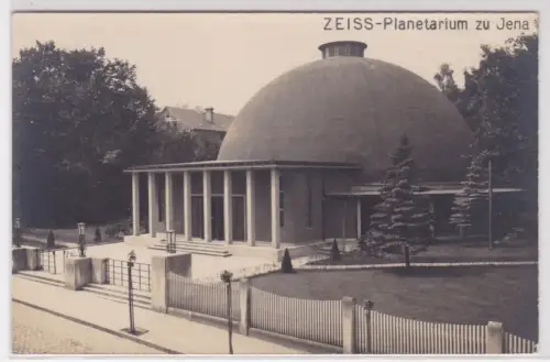 47442 Ak ZEISS - Planetarium zu Jena. um 1930