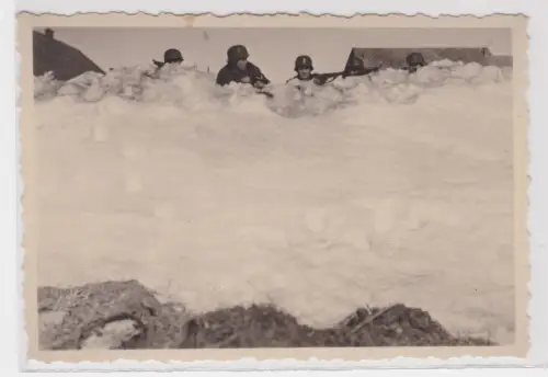 908758 Foto Wehrmacht Stellung im Schnee an der Ostfront 2. Weltkrieg