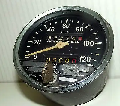 Oldtimer Tachometer mit Eichmarken Schlüssel Wegstreckenzähler VDO Tacho