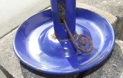 Antiker Email Kerzenhalter Blau mit Schieber und Tropfschale