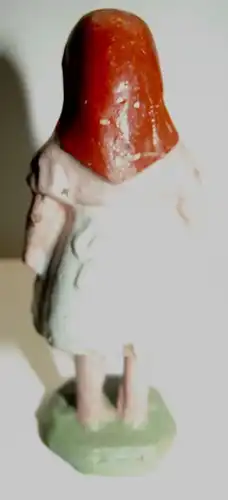 Antike Masse Figur Rotkäppchen 10 cm