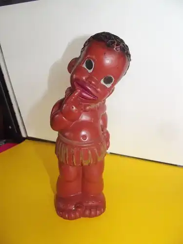 Quitsch Gummi Puppe Artico West-Germany 17 cm Afrika Junge