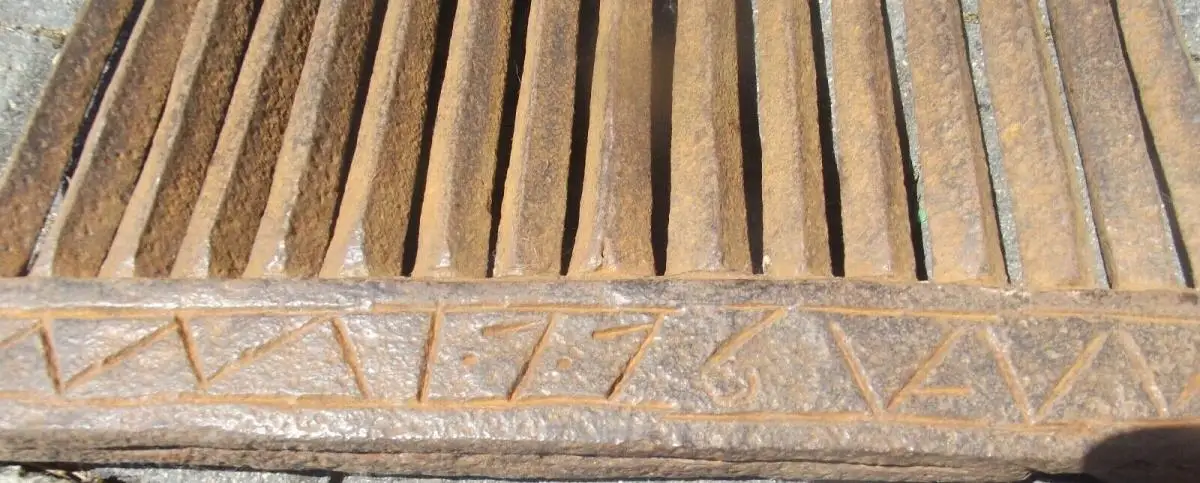 Alter antiker reich verzierter Flachskamm, Flachsrechen, handgeschmiedet, 1716 1