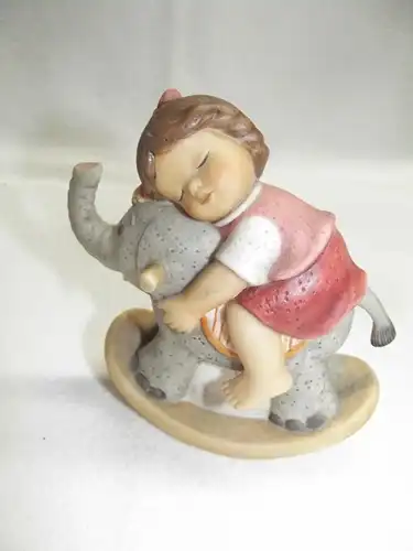 Goebel Figur * Nina & Marco * Mädchen mit Schaukel Elefant