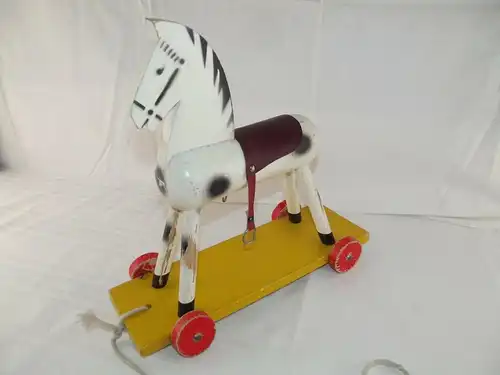 Holzpferd