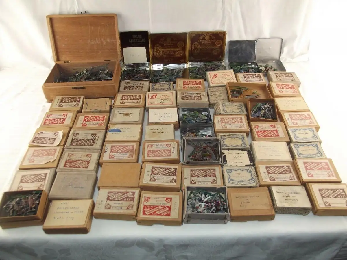 Sammlung Kieler Zinnfiguren teils Original Verpackung 0