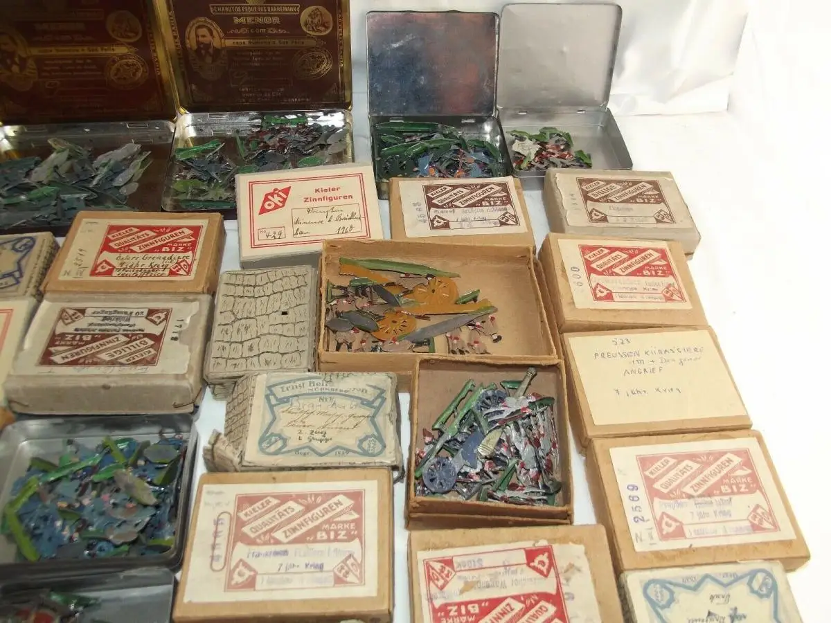 Sammlung Kieler Zinnfiguren teils Original Verpackung 3