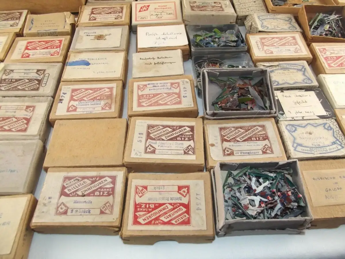Sammlung Kieler Zinnfiguren teils Original Verpackung 5