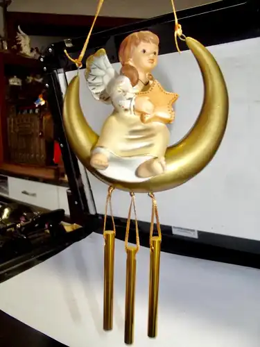 Weihnachten Goebel ; Engel Mondschaukel mit Klangspiel  / Angel OVP 8 cm