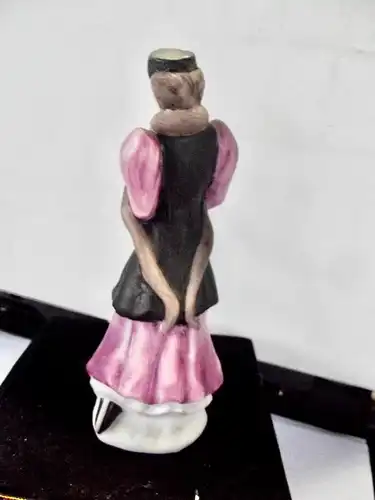 Goebel ; Figur Helena 12,5 cm