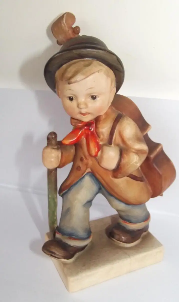 Goebel ; Alte Hummel Figur 89/1 Krone Crown Baßgeiger , Heimkehr 0
