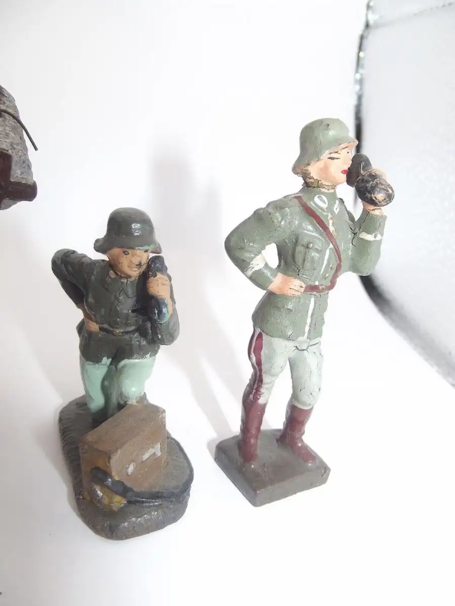 Hausser Elastolin 4 x Soldaten Nachrichten Truppe (2) /  WK2