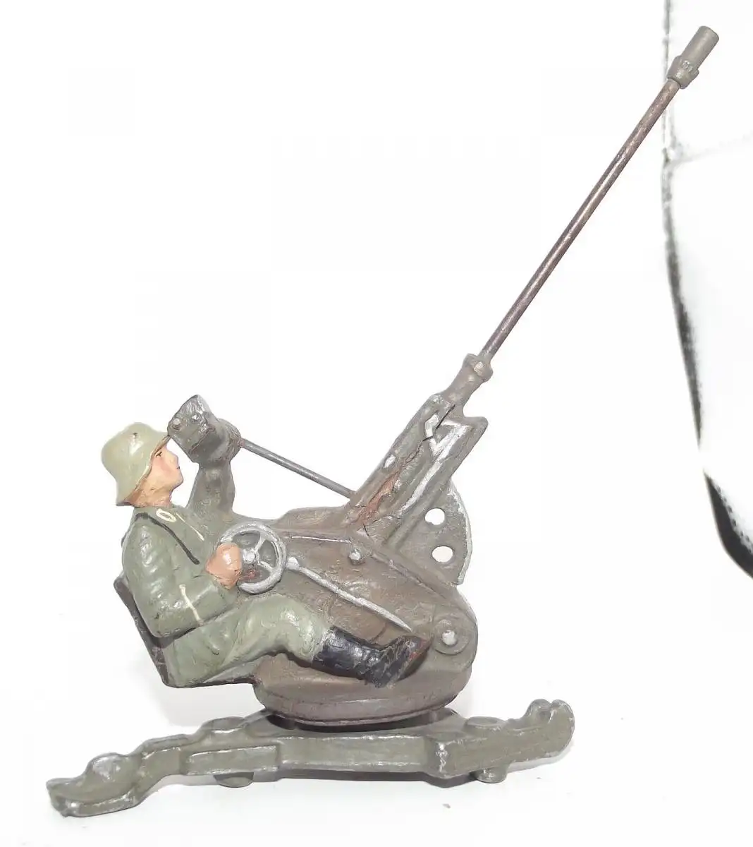 Lineol Germany : Massesoldat zu 7.5cm Flak Soldat mit drehbarer 2cm-Flak 0