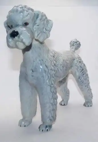 Goebel Hunde ; Großer Pudel 17 cm x 18 cm