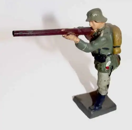 Lineol Soldat mit Karabiner in Schuss Stellung