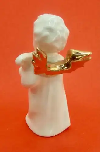 Goebel Weihnachten ; Engel mit goldenen Flügel spielt Harfe 8 cm