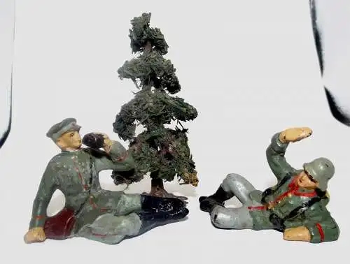 Elastolin Lagerleben Soldaten ruhen vor einen Baum