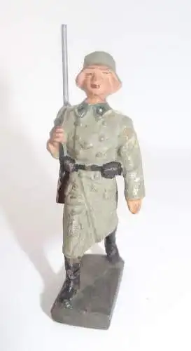 Lineol Soldat 7 cm Serie marschiert im Mantel