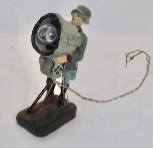 Elastolin Soldat mit Scheinwerfer elektrisch WK2 Spielzeug Flugabwehr