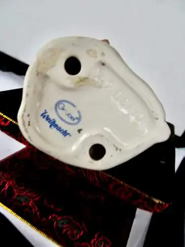 Weihnachten Goebel ; Engel mit Flöte 10 cm