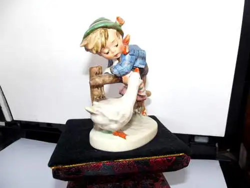 Goebel ; Hummel Figur Nr. 195 2/0 Angsthase 10 cm. 1 Wahl.