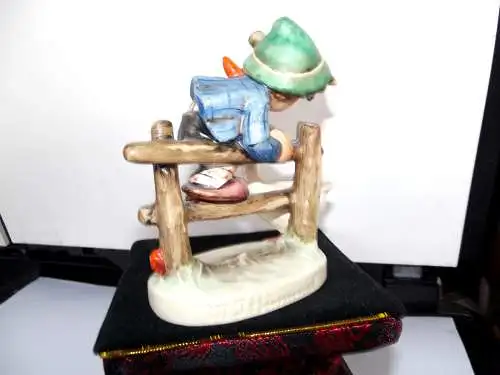 Goebel ; Hummel Figur Nr. 195 2/0 Angsthase 10 cm. 1 Wahl.