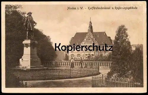 ALTE POSTKARTE MINDEN AM WESERTOR KURFÜRSTENDENKMAL & REGIERUNGSGEBÄUDE Paar couple Denkmal Monument  Ansichtskarte AK